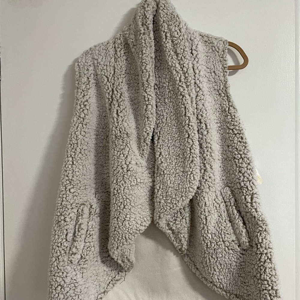 NWT Altar’d State Fuzzy Vest